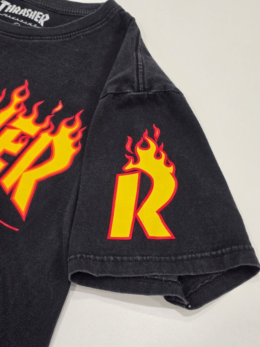 Thrasher Magazine ✦ 77 Uprising Brooklyn Flame Tee ✦ Black Cotton Skate Style M - Picture 10 of 12